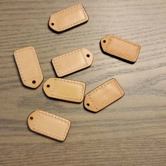 Coach Light Tan xsmall Leather Hangtag - Picture 4 of 6